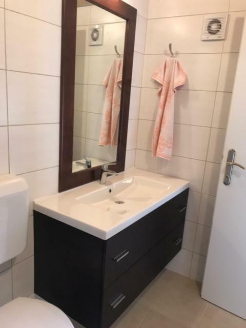Vila Manovelova Hiza